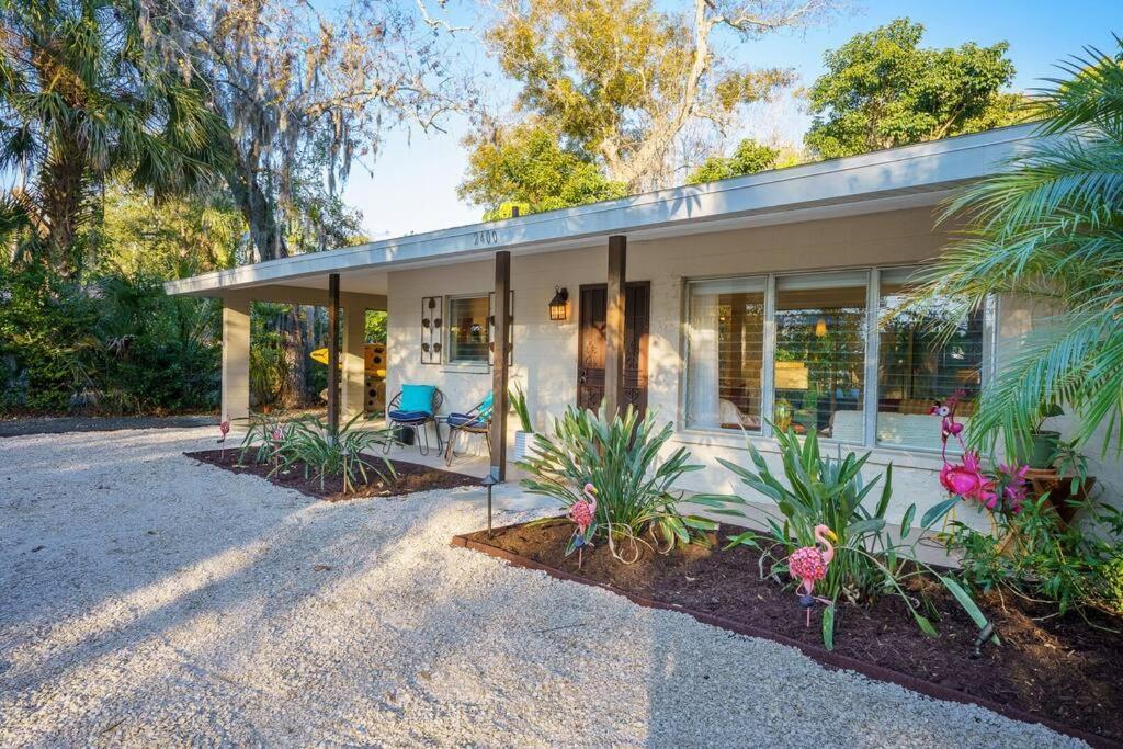 Beautiful Glam Mid-Century 1 Block From Sarasota Bay With Firepit Villa Exteriör bild